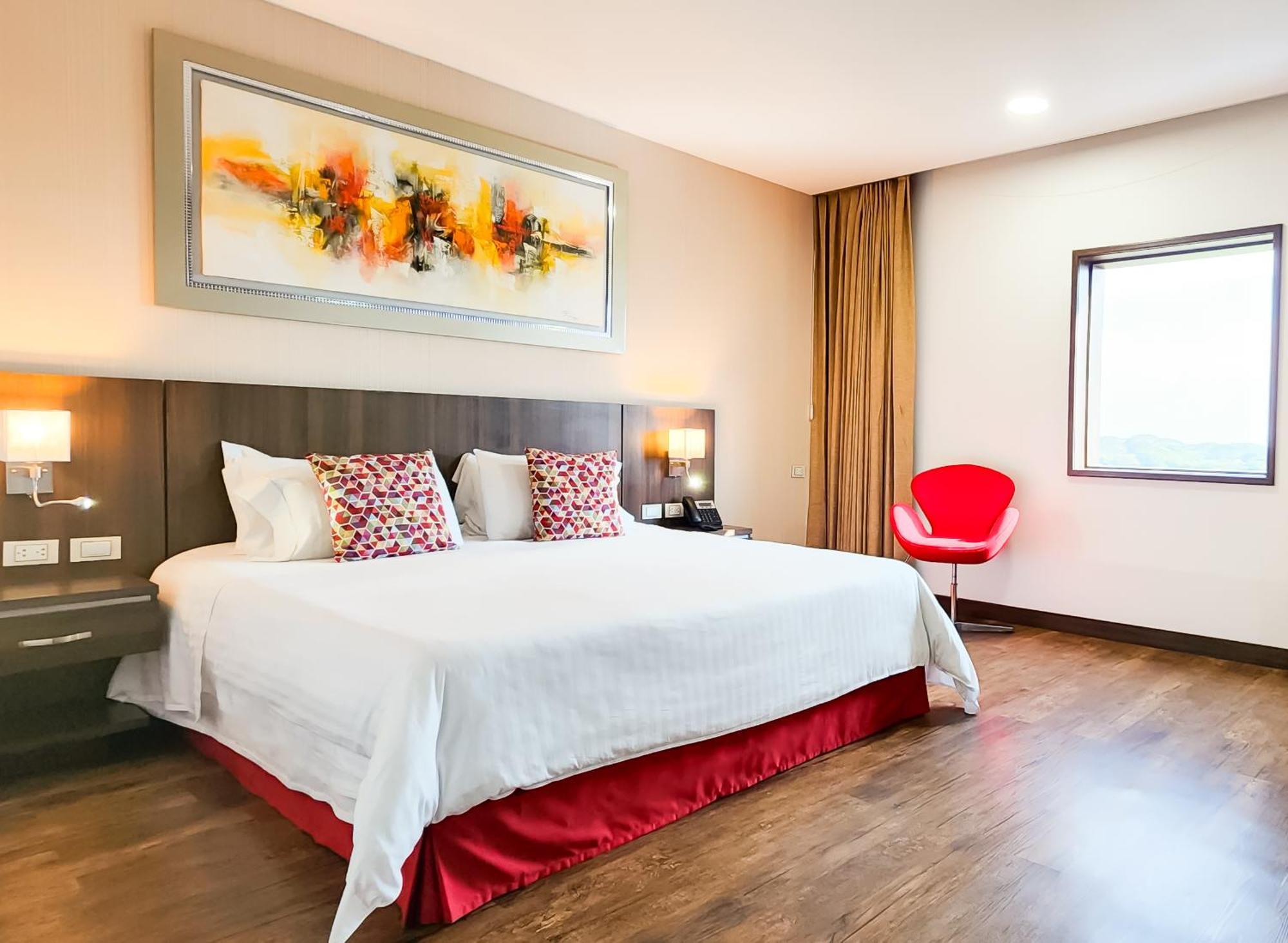Hotel Royal Elim International Кали Екстериор снимка Deluxe Room