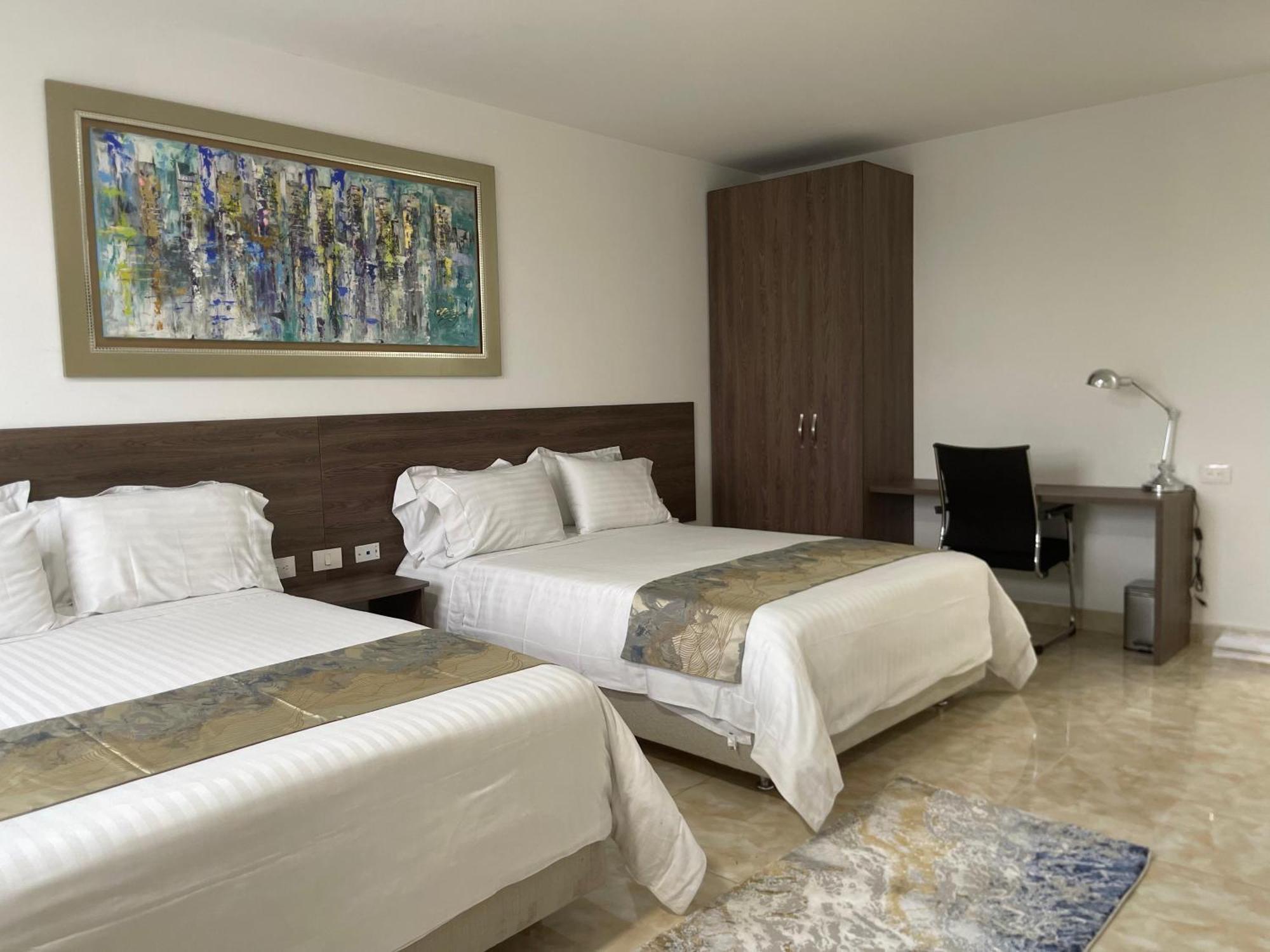 Hotel Royal Elim International Кали Екстериор снимка